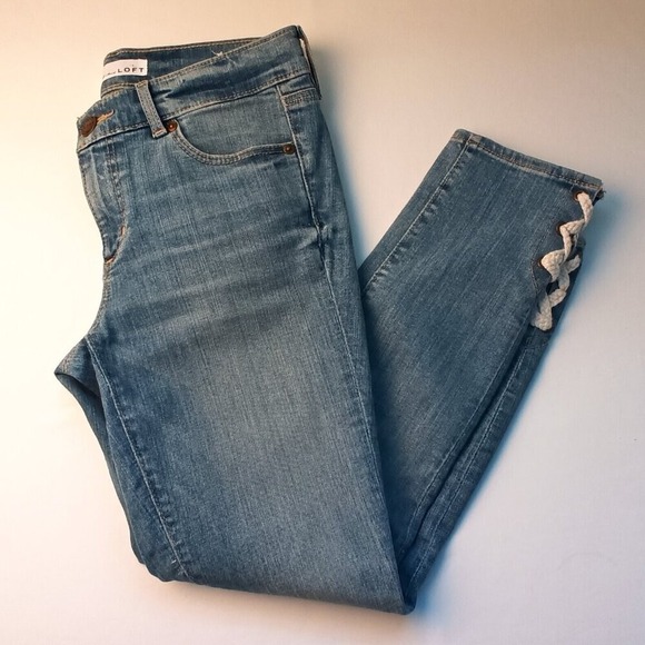 Loft Denim Jeans Size 26/2 P Skinny Crop Low Rise Medium Light Wash Woven Accent - Picture 1 of 11